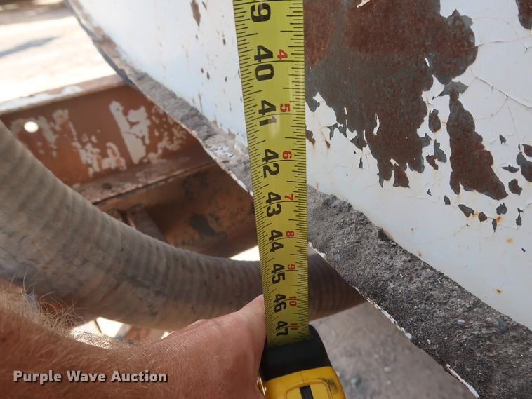 image for item HT9732 1980 Ford 8000  water truck