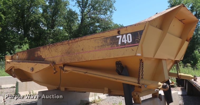 image for item HT9744 Caterpillar 740 haul truck bed