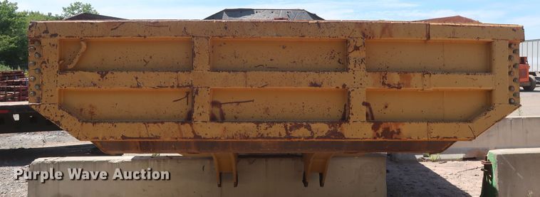 image for item HT9744 Caterpillar 740 haul truck bed