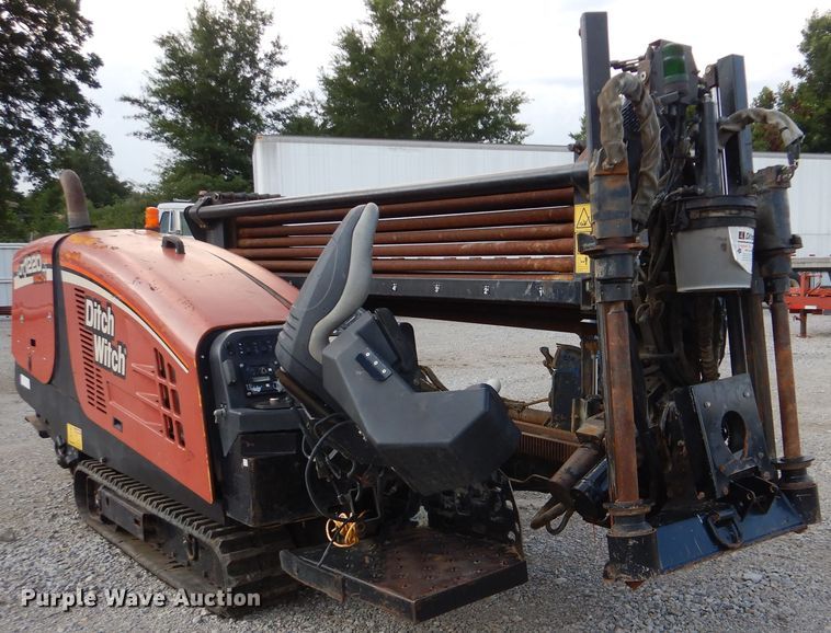 image for item HY9483 2005 Ditch Witch JT1220 Mach 1  directional boring unit
