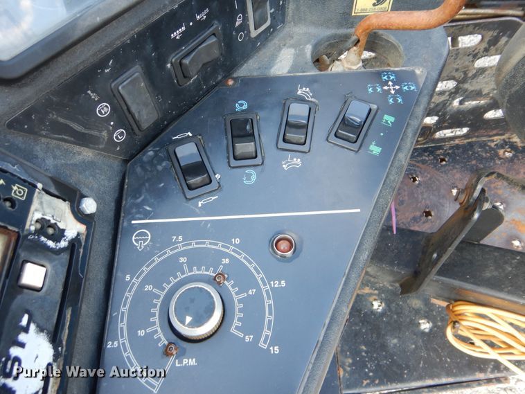 image for item HY9483 2005 Ditch Witch JT1220 Mach 1  directional boring unit