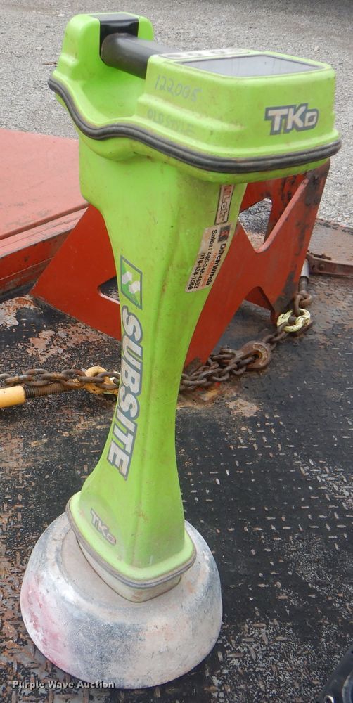 image for item HY9483 2005 Ditch Witch JT1220 Mach 1  directional boring unit