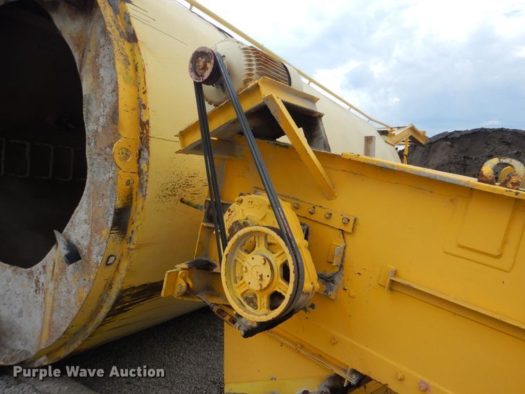 image for item HY9487 (2) Estee asphalt silos