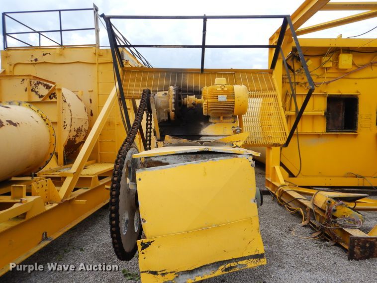 image for item HY9487 (2) Estee asphalt silos