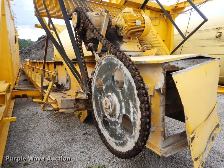 image for item HY9487 (2) Estee asphalt silos