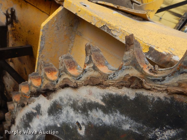 image for item HY9487 (2) Estee asphalt silos