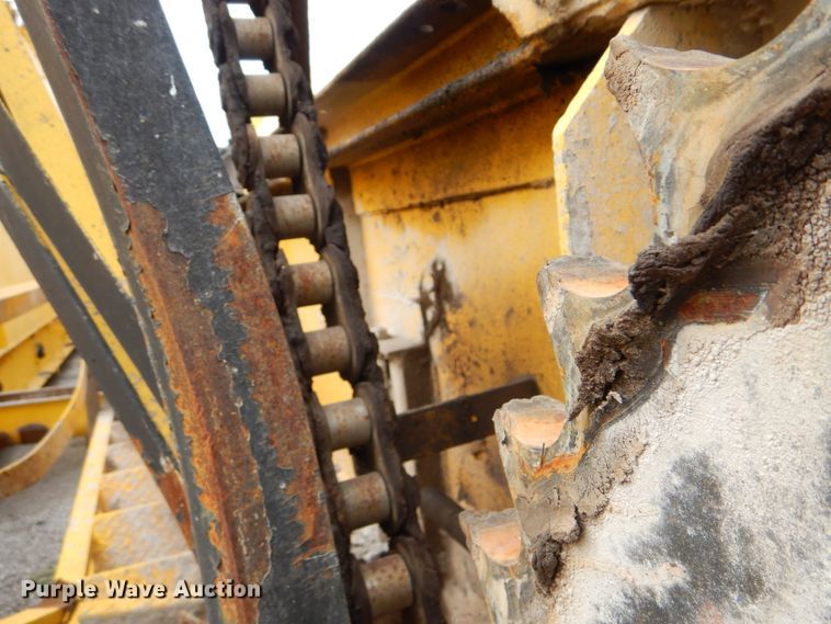 image for item HY9487 (2) Estee asphalt silos