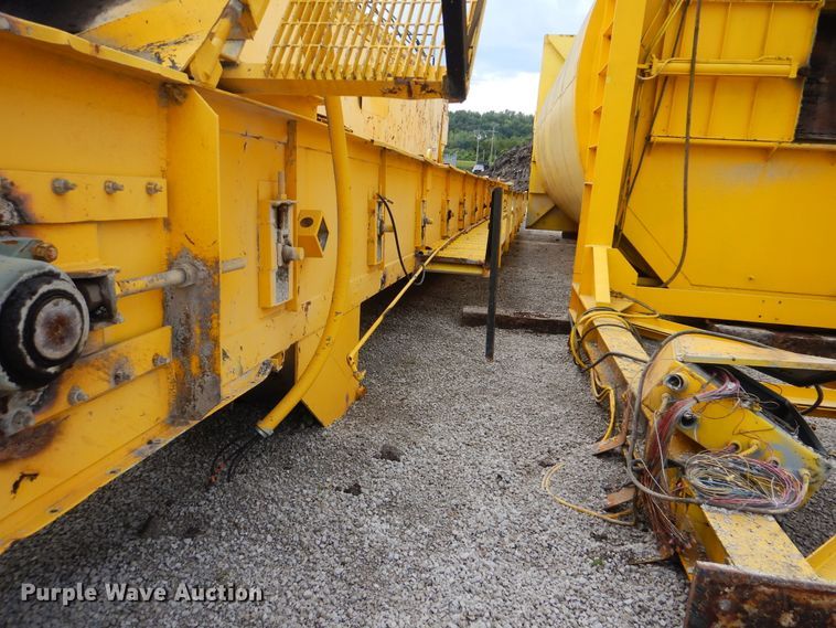 image for item HY9487 (2) Estee asphalt silos