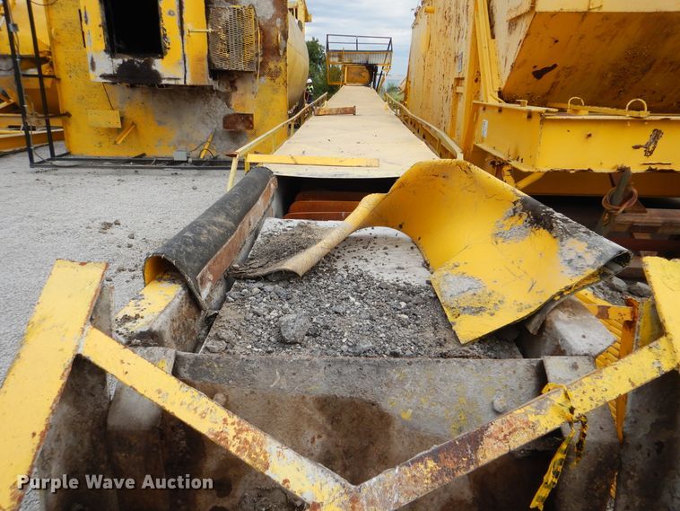 image for item HY9487 (2) Estee asphalt silos