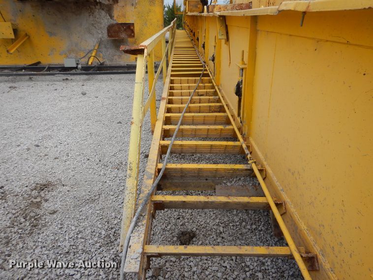 image for item HY9487 (2) Estee asphalt silos