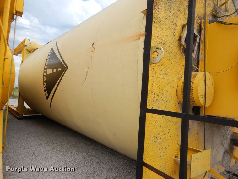 image for item HY9487 (2) Estee asphalt silos