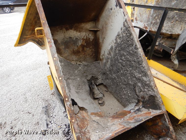 image for item HY9487 (2) Estee asphalt silos