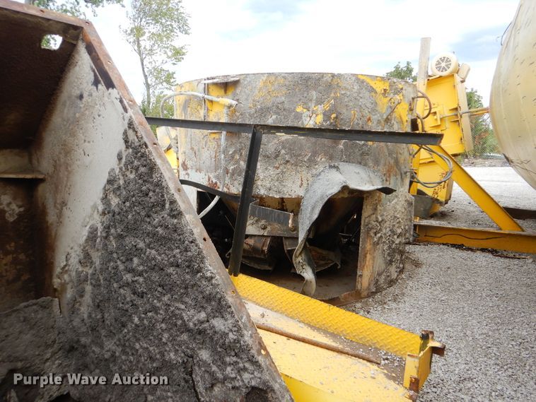 image for item HY9487 (2) Estee asphalt silos