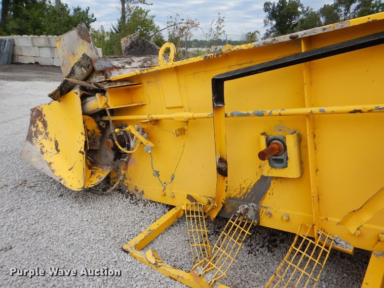 image for item HY9487 (2) Estee asphalt silos