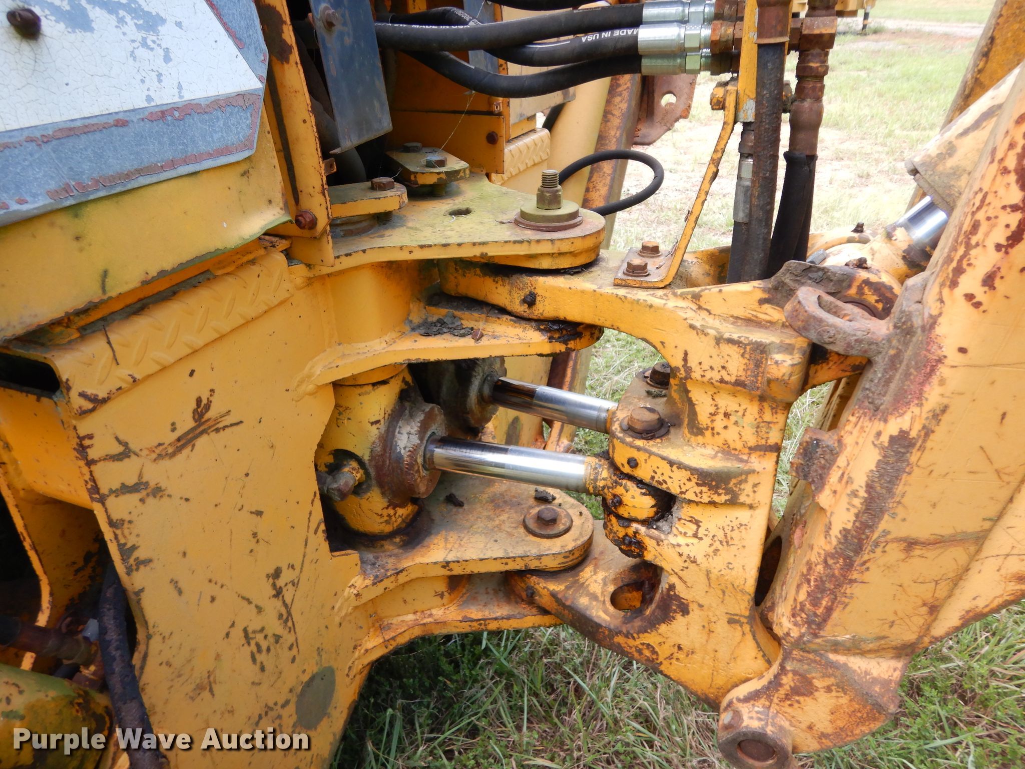 1979 John Deere 310A backhoe in Jefferson, TX Item DG6932 sold