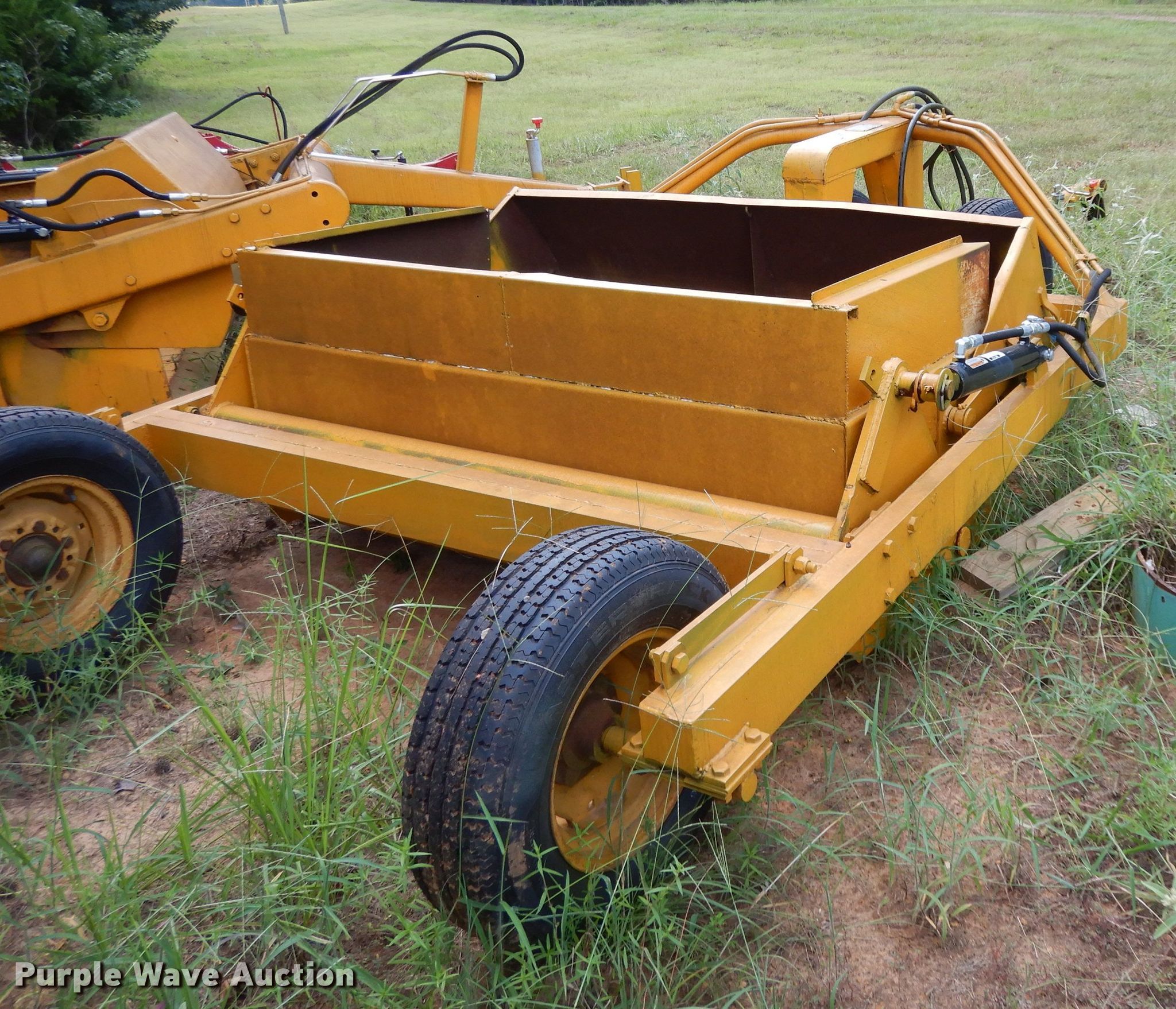 The Soil Mover scraper in Jefferson, TX Item DG6935 sold Purple Wave