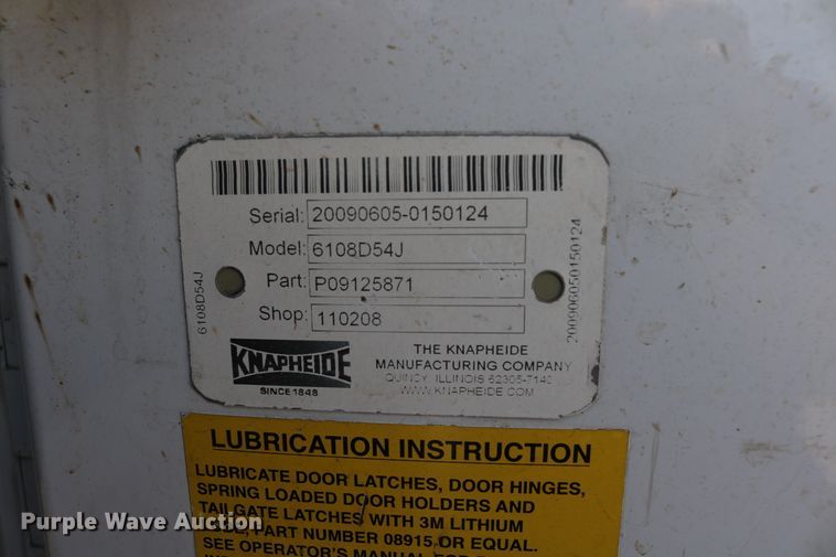 image for item DD6147 2009 Ford F550 Super Duty  utility truck with post puller