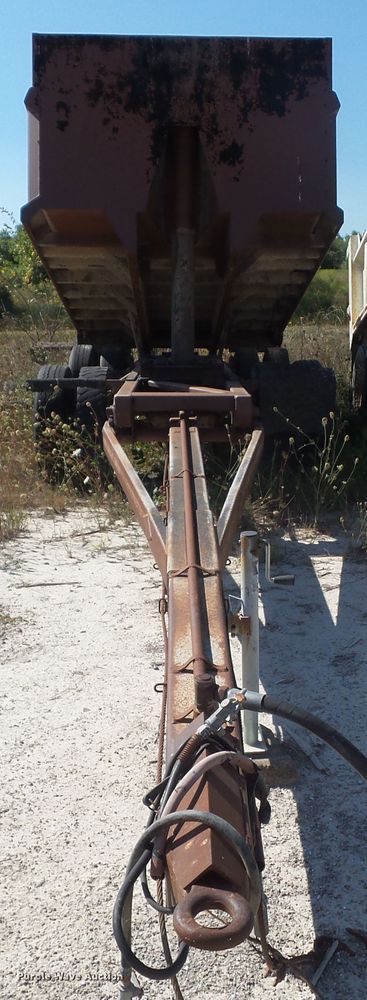 image for item DF0879 1999 Heil end dump pup trailer