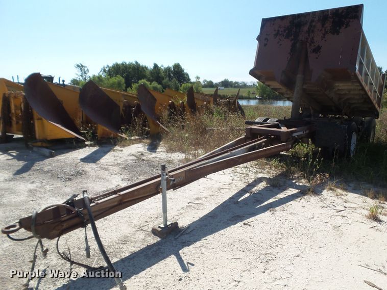 image for item DF0879 1999 Heil end dump pup trailer