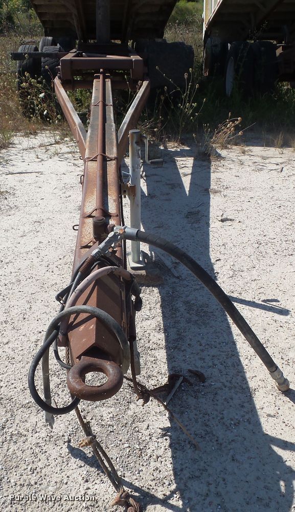 image for item DF0879 1999 Heil end dump pup trailer