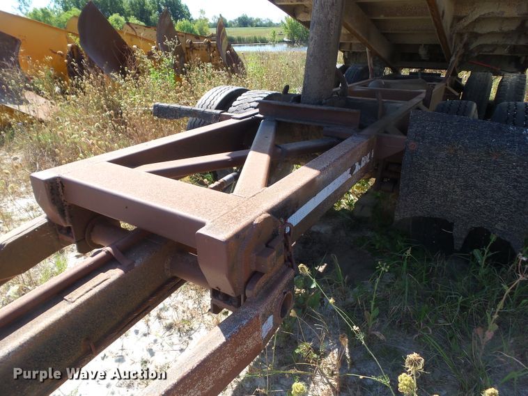 image for item DF0879 1999 Heil end dump pup trailer