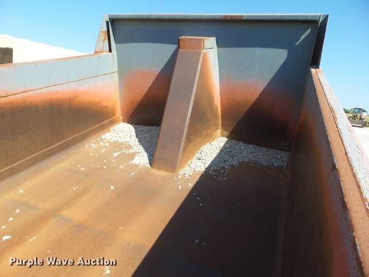 image for item DF0879 1999 Heil end dump pup trailer