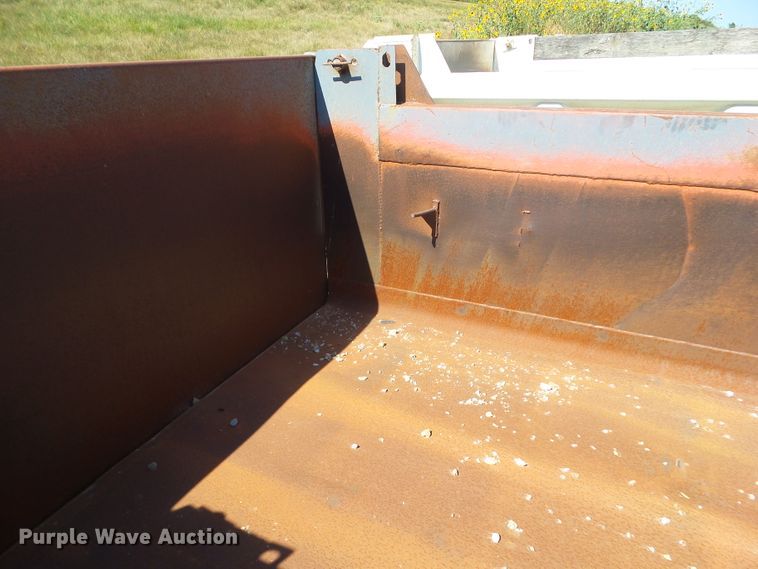 image for item DF0879 1999 Heil end dump pup trailer