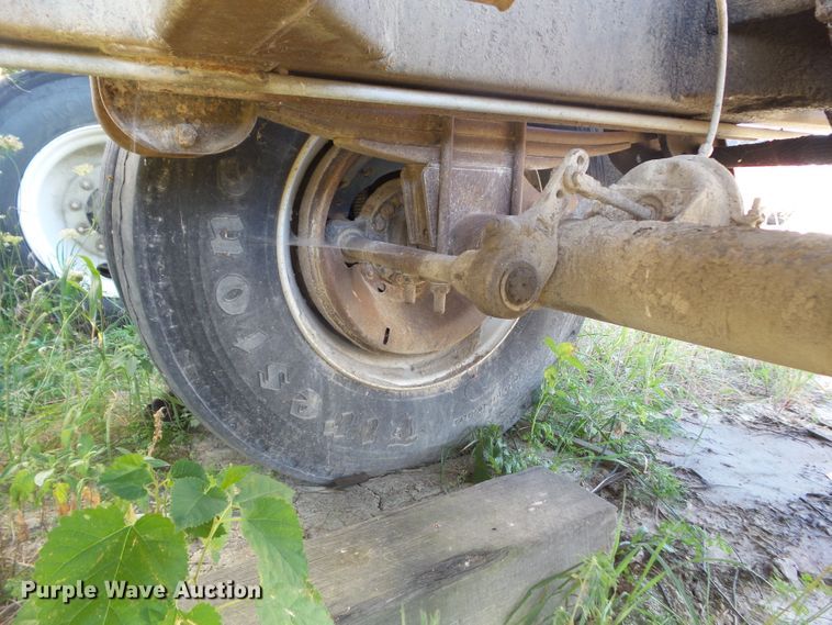 image for item DF0879 1999 Heil end dump pup trailer