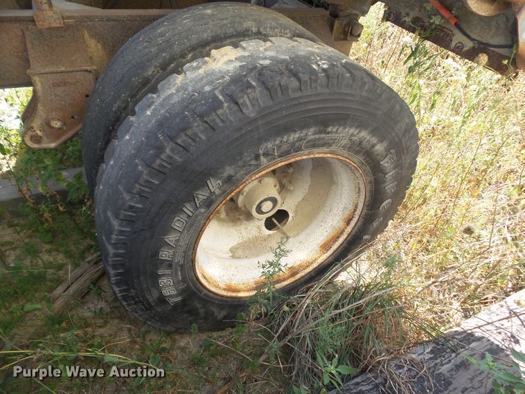 image for item DF0879 1999 Heil end dump pup trailer