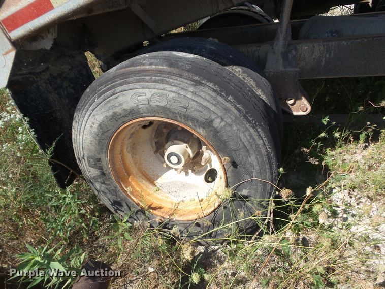 image for item DF0879 1999 Heil end dump pup trailer