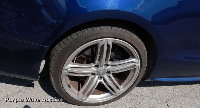 image for item DF4120 2013 Audi S5