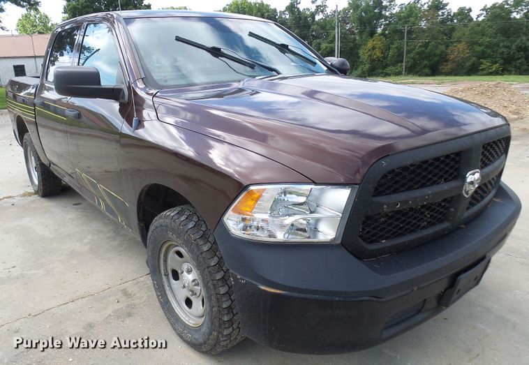 image for item DG2093 2013 Dodge Ram 1500  Crew Cab pickup truck