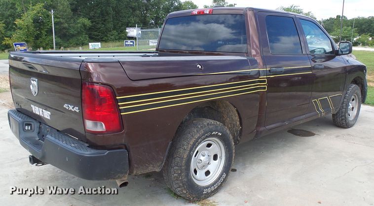 image for item DG2093 2013 Dodge Ram 1500  Crew Cab pickup truck