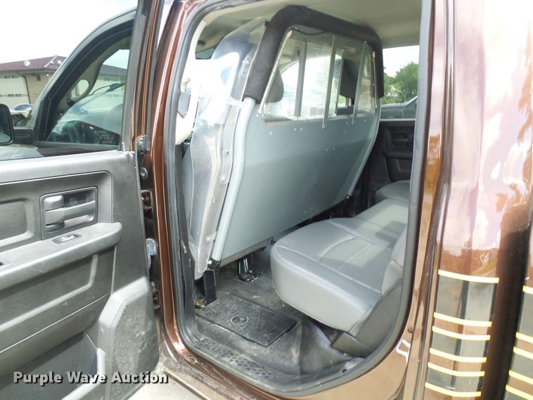 image for item DG2093 2013 Dodge Ram 1500  Crew Cab pickup truck