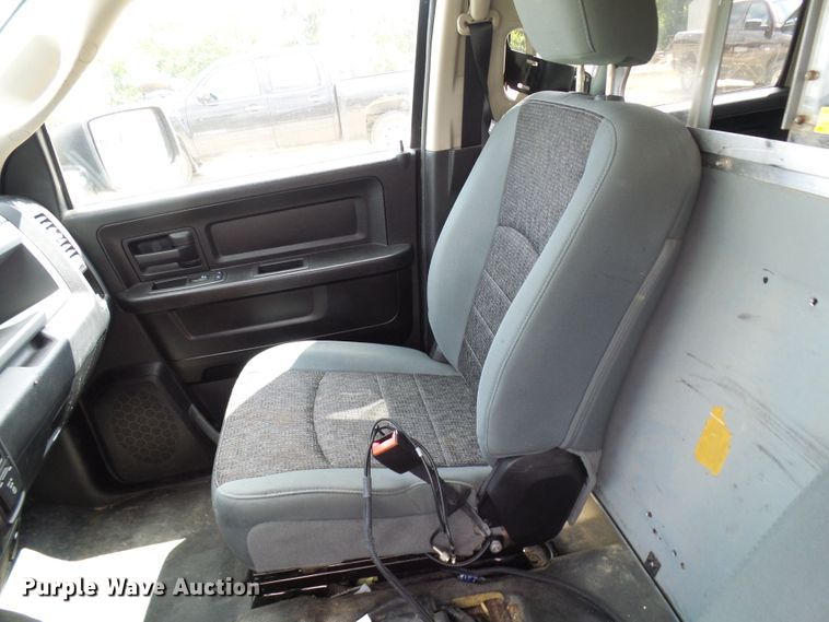 image for item DG2093 2013 Dodge Ram 1500  Crew Cab pickup truck