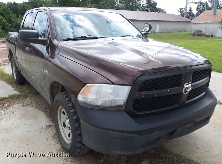 image for item DG2094 2013 Dodge Ram 1500  Crew Cab pickup truck