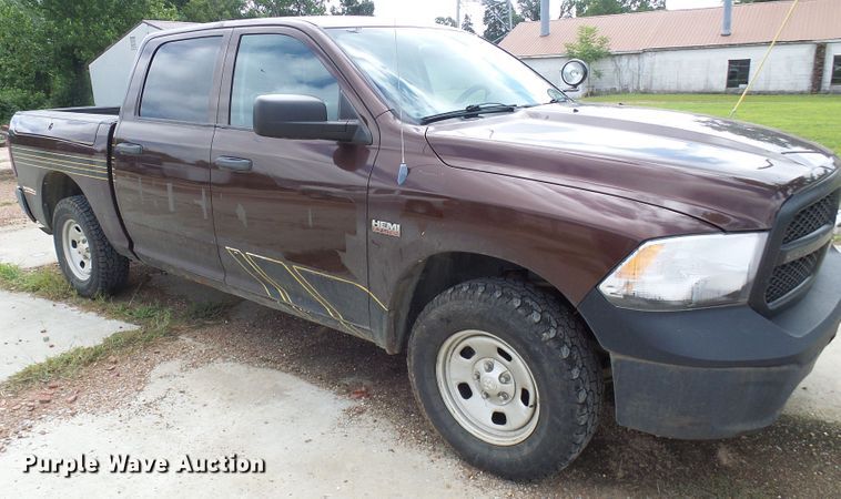 image for item DG2094 2013 Dodge Ram 1500  Crew Cab pickup truck