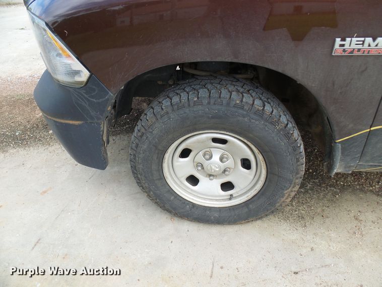 image for item DG2094 2013 Dodge Ram 1500  Crew Cab pickup truck