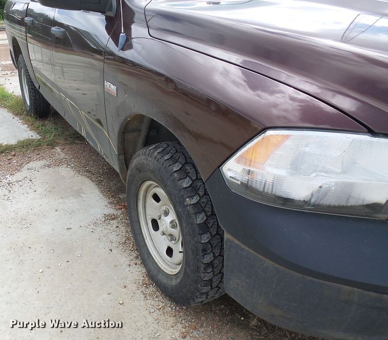 image for item DG2094 2013 Dodge Ram 1500  Crew Cab pickup truck