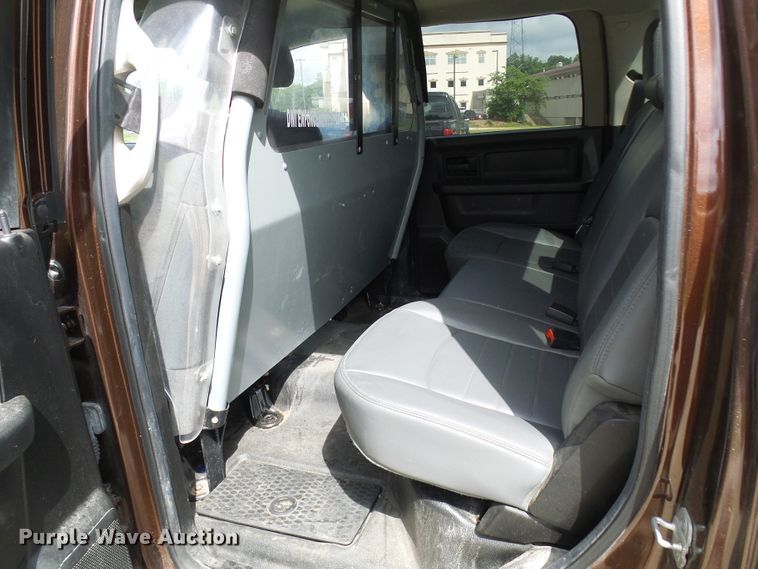 image for item DG2094 2013 Dodge Ram 1500  Crew Cab pickup truck