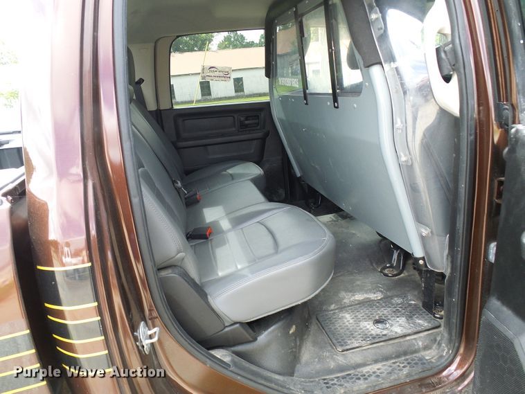 image for item DG2094 2013 Dodge Ram 1500  Crew Cab pickup truck