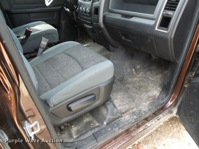 image for item DG2094 2013 Dodge Ram 1500  Crew Cab pickup truck