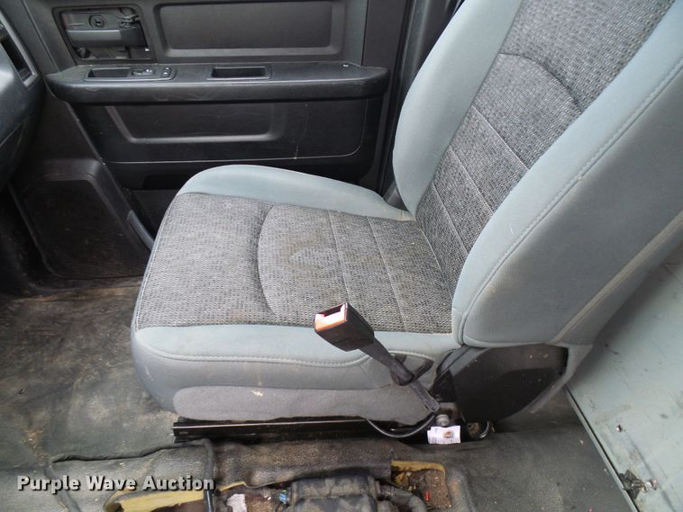 image for item DG2094 2013 Dodge Ram 1500  Crew Cab pickup truck