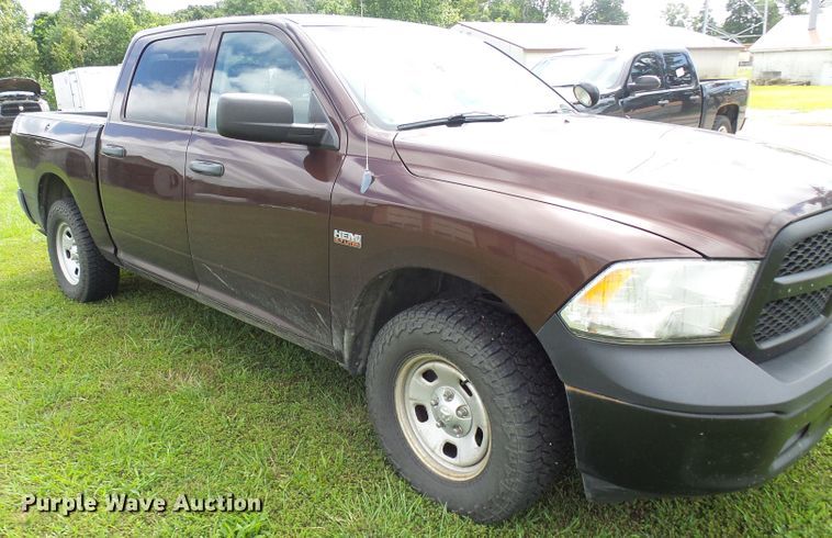 image for item DG2095 2013 Dodge Ram 1500  Crew Cab pickup truck