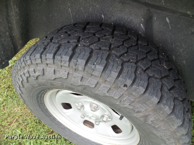 image for item DG2095 2013 Dodge Ram 1500  Crew Cab pickup truck