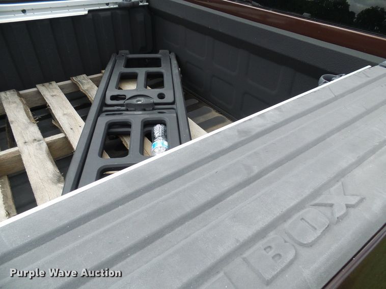 image for item DG2095 2013 Dodge Ram 1500  Crew Cab pickup truck