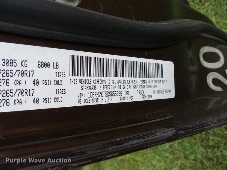 image for item DG2095 2013 Dodge Ram 1500  Crew Cab pickup truck