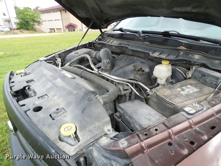 image for item DG2095 2013 Dodge Ram 1500  Crew Cab pickup truck