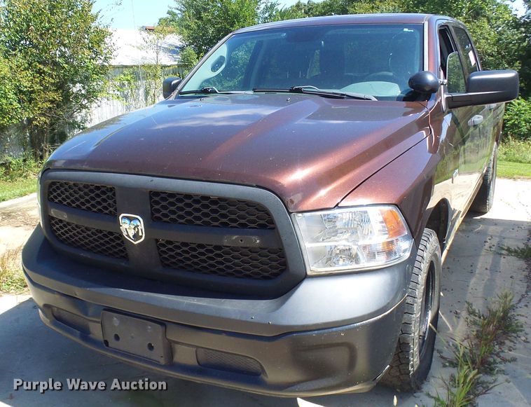 image for item DG2096 2013 Dodge Ram 1500  Crew Cab pickup truck