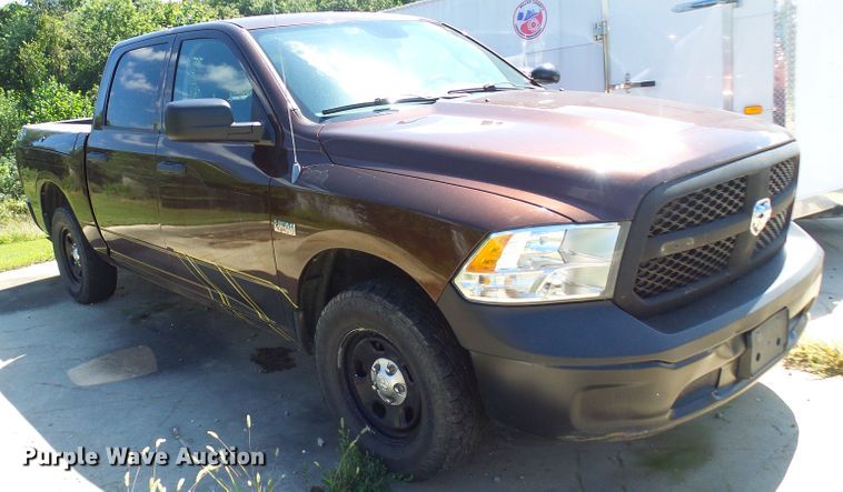 image for item DG2096 2013 Dodge Ram 1500  Crew Cab pickup truck